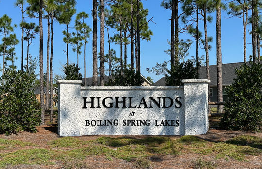 The Highlands at Boiling Spring Lakes - Example Homes and Streetscapes