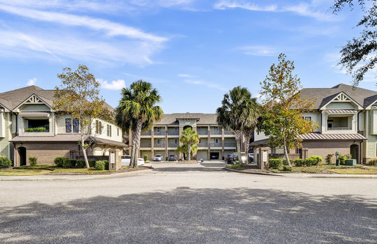 555 Grande Manor Court, Unit 202, Wilmington, NC 28405 | Village at Mayfaire