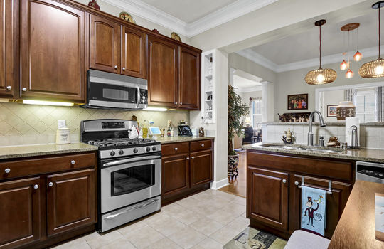 555 Grande Manor Court, Unit 202, Wilmington, NC 28405 | Village at Mayfaire