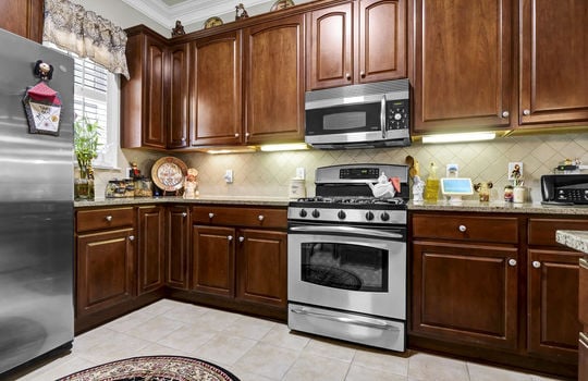 555 Grande Manor Court, Unit 202, Wilmington, NC 28405 | Village at Mayfaire