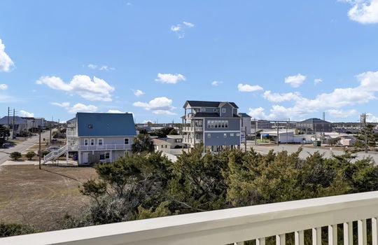 327 N. Shore Drive, Surf City, NC 28445 | Second Row Beach Home