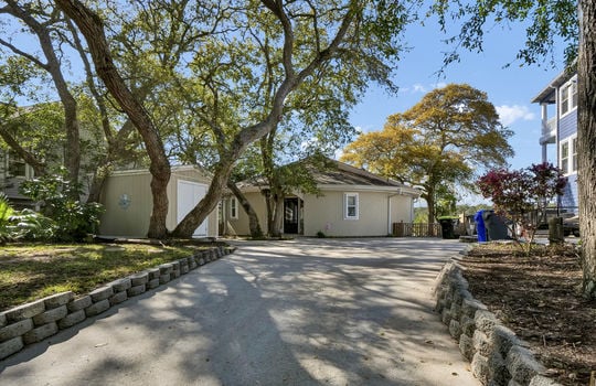3016 W. Yacht Dr, Oak Island, NC 28465 | Intracoastal Home