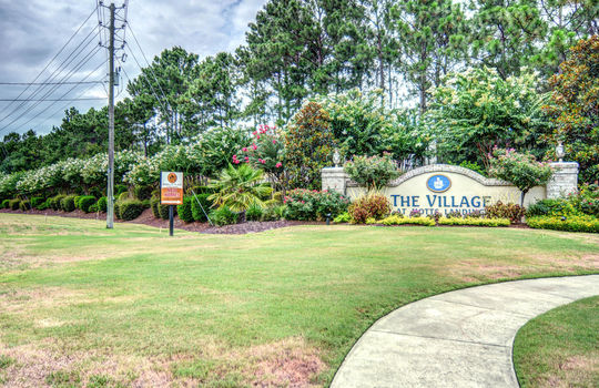 Village at Motts Landing - Amenities