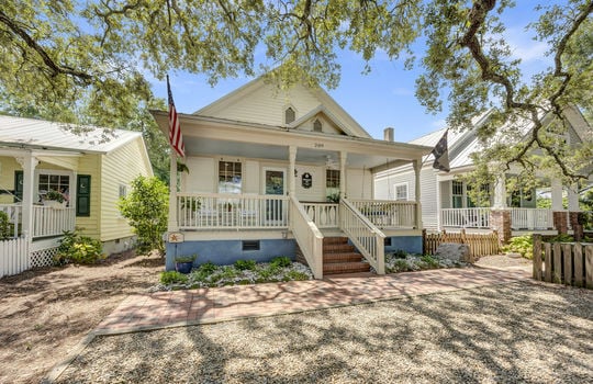 209 N. Lord Street, Southport, NC 28461