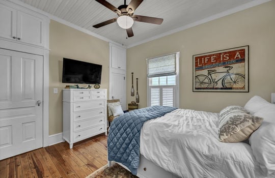 209 N. Lord Street, Southport, NC 28461