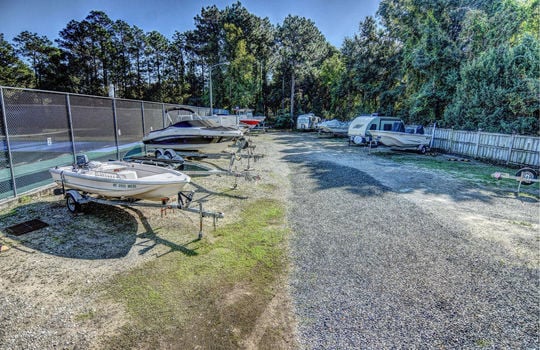Inland Greens Amenities