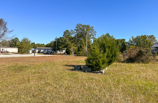 Lot middle facing toward front left (camera right) cul-de-sac t