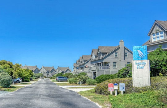 Serenity Point Community Entrance