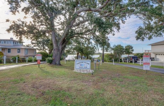 707 N. Green Tee Rd, Hampstead, NC 28443 | Olde Point