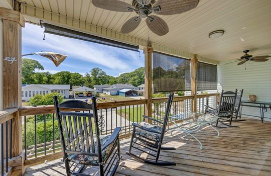 104 NE 8th St, Oak Island, NC 28465