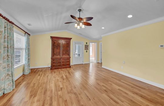 104 NE 8th St, Oak Island, NC 28465