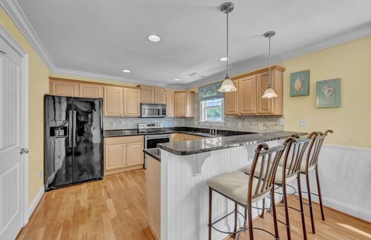104 NE 8th St, Oak Island, NC 28465