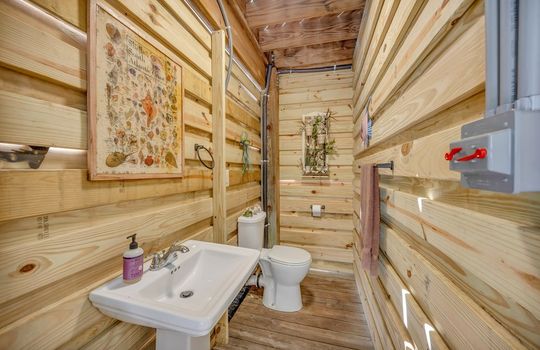 104 NE 8th St, Oak Island, NC 28465