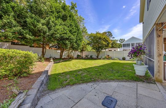 104 NE 8th St, Oak Island, NC 28465