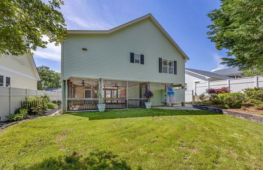 104 NE 8th St, Oak Island, NC 28465