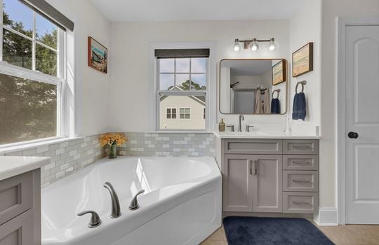 8132 Saltcedar Dr., Wilmington, NC 28411 | Edgewater Trace