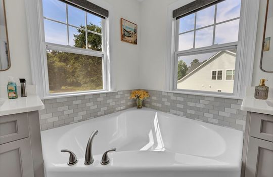 8132 Saltcedar Dr., Wilmington, NC 28411 | Edgewater Trace