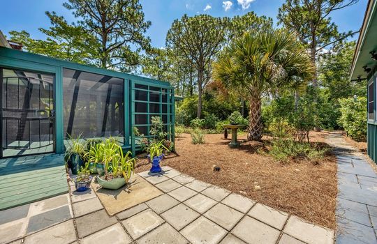 521 Baytree Rd, Wilmington, NC 28409 | Piney Woods