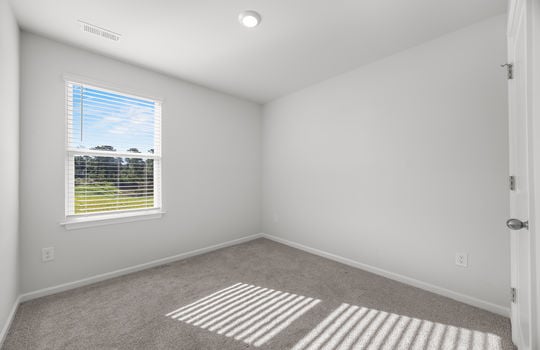 28_bedroom