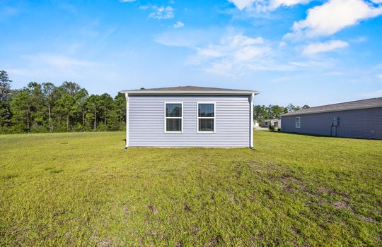 35_back exterior