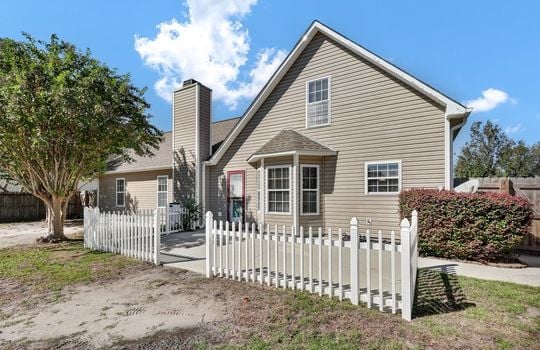 1206 Maple Ridge Rd, Wilmington, NC 28411 | Courtney Pines