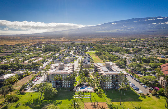 Kauhale Makai Mauka Shot