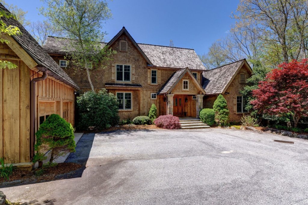 Highlands Real Estate Spotlight, Custom Home in Cullasaja Club BHHS