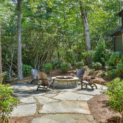 Highlands NC Homes Reflect Mountain Lifestyle