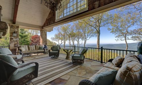 Highlands NC Homes, Outdoor Amenities ar…