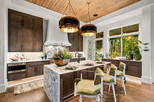 selling Highlands NC real estate