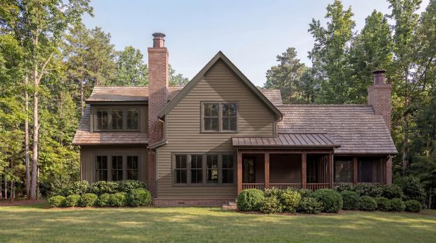 Aberdeen Rear Daylight - Walnut Posts - Color Palette 1 (Updated 7.11)