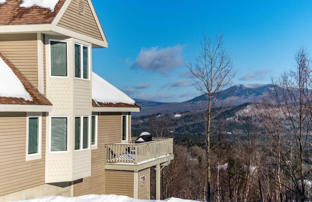 Locke Mountain Townhomes • Sunday River Real Estate Official Agency