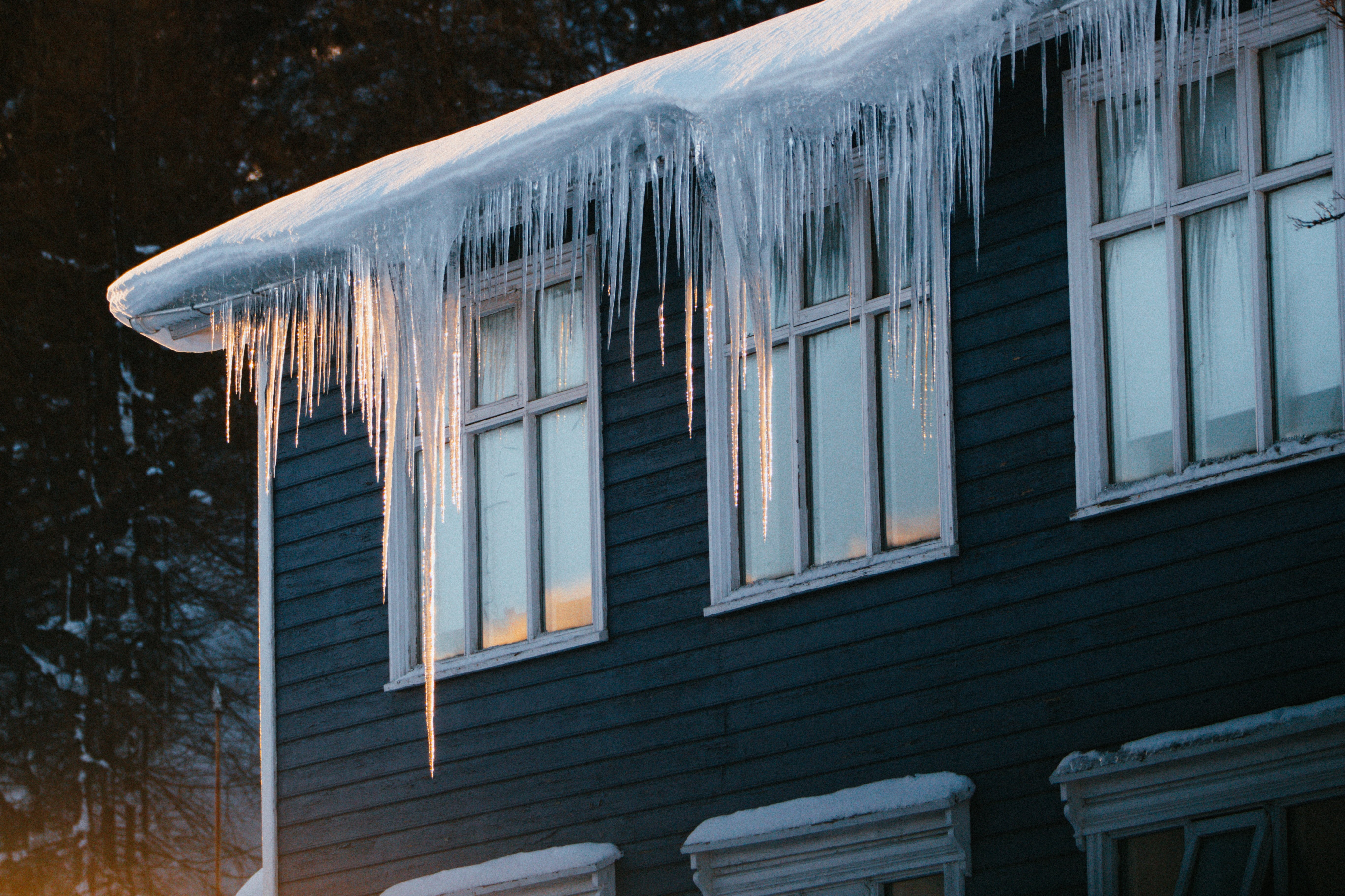 icicles on roof of house