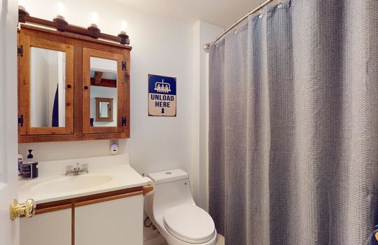 29-web-or-mls-24-Cherry-Ln-08152024_211247