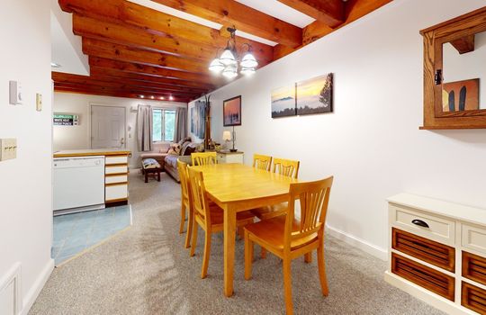 34-web-or-mls-24-Cherry-Ln-Dining-Room