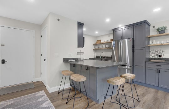 brooksidea306-4