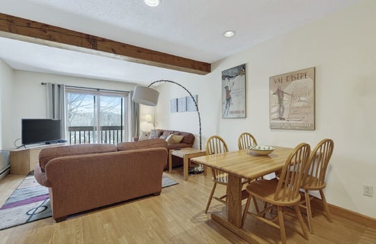 11_8moonstruckb313-5