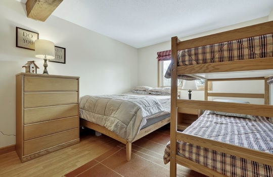 16_8moonstruckb313-11