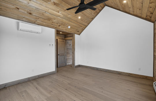 33_209mountainvalley-24