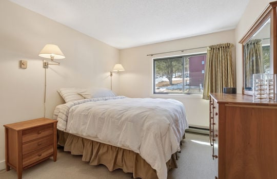 372skiwayroadunit307-12