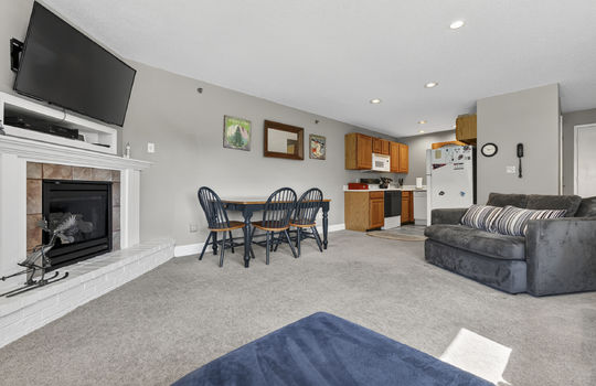 17_10brooksideunit1b-308-12
