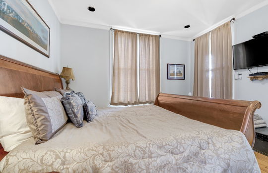 32-web-or-mls-162Mayville-25