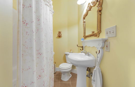 39-web-or-mls-162Mayville-32