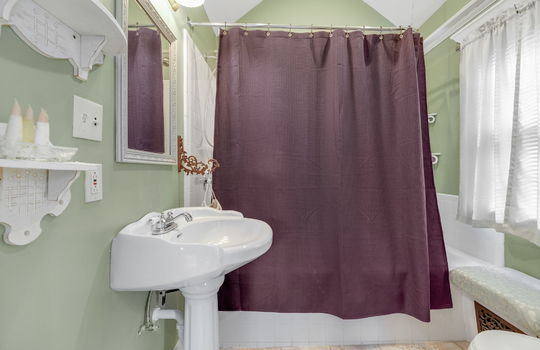43-web-or-mls-162Mayville-36