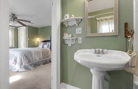 44-web-or-mls-162Mayville-37