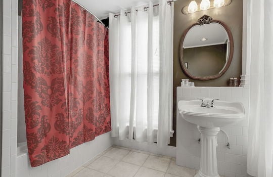 60-web-or-mls-162Mayville-53