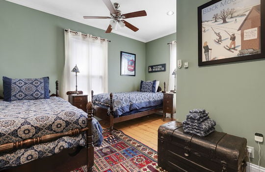 70-web-or-mls-162Mayville-63