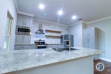 41-Branden-Ln-Petal-04