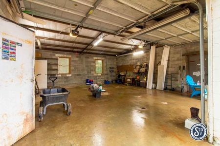 41-Branden-Ln-Petal-14