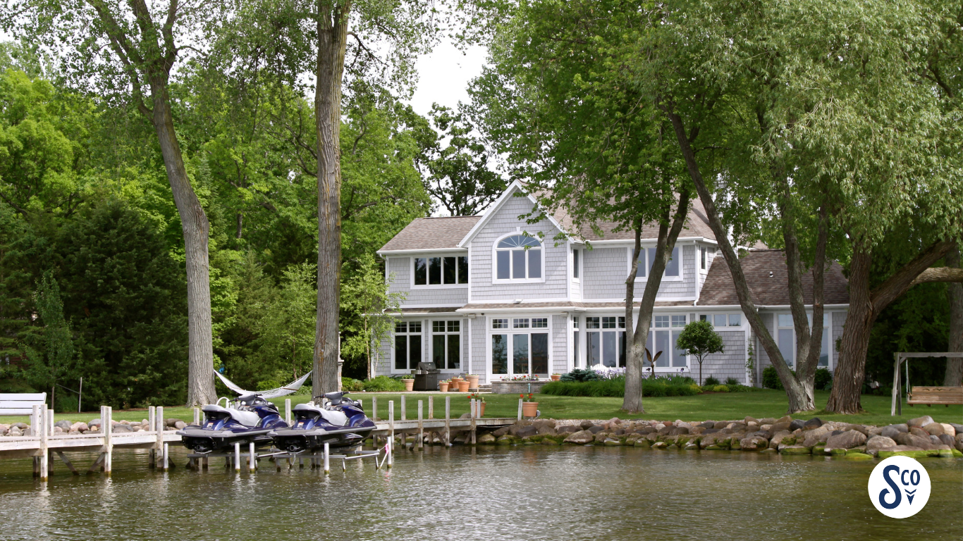 What is A LUXURY Home in MS MS Living Pics